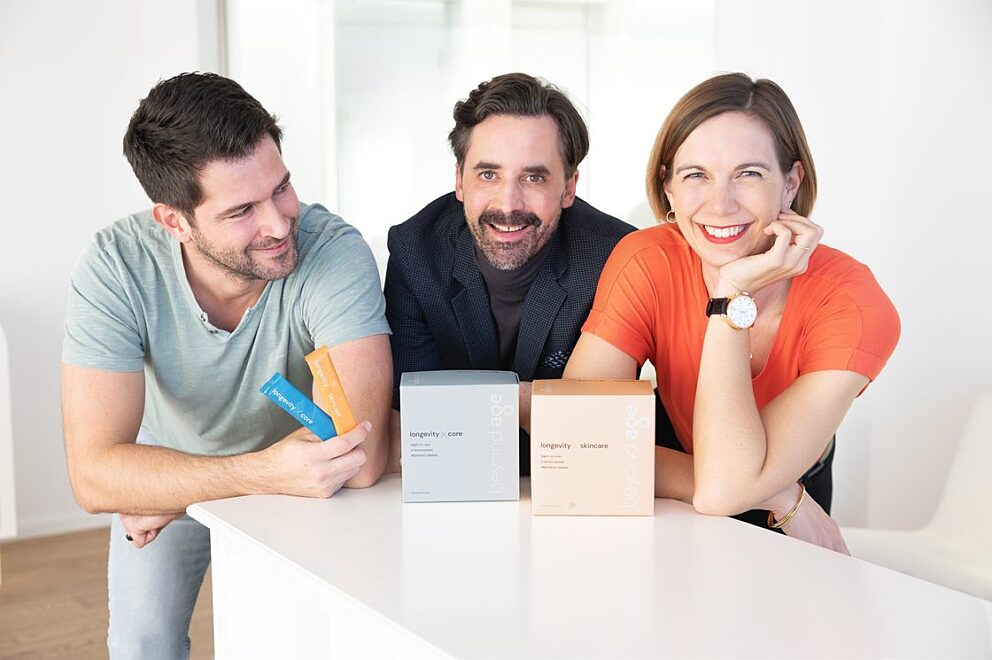 Das Team von Beyond Age mit Longevity X Core und Longevity X Skincare